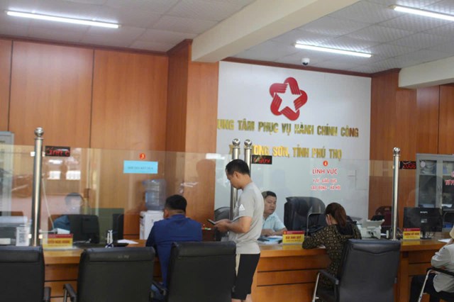 Trung t&#226;m Phục vụ H&#224;nh ch&#237;nh c&#244;ng x&#227; Lương Sơn: Hiệu quả, Th&#226;n thiện v&#224; Chuy&#234;n nghiệp - Ảnh 2