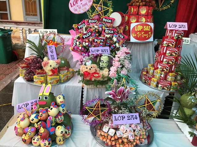 M&acirc;m cỗ Trung thu của c&aacute;c lớp