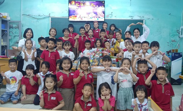Hải Phòng: Vui Trung thu cùng học sinh Trường tiểu học Tân Tiến - Ảnh 5