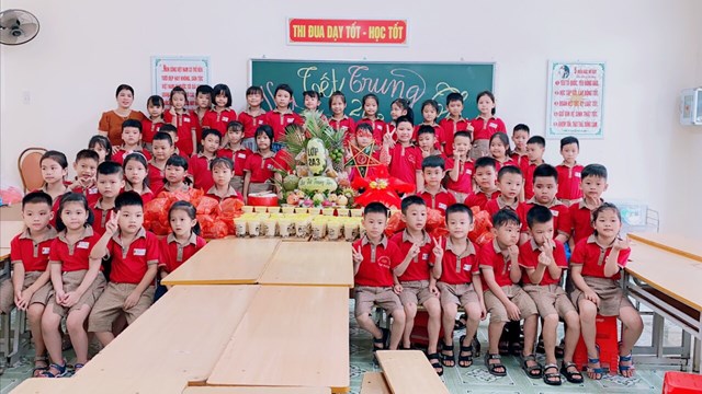 Hải Phòng: Vui Trung thu cùng học sinh Trường tiểu học Tân Tiến - Ảnh 3