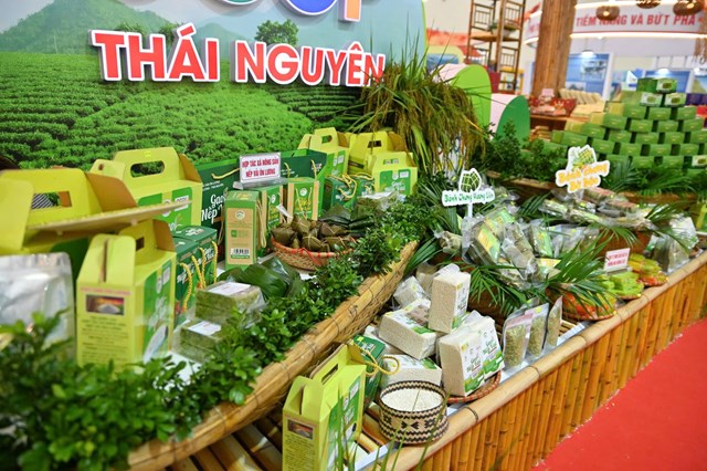 Ngành chè Việt Nam chuyển mình: Hành trình từ nguyên liệu thô đến di sản văn hóa tại hội chợ Mùa thu 2025 - Ảnh 1