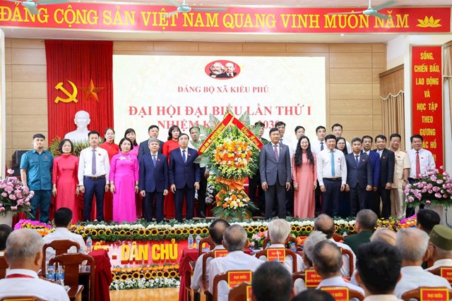 UBND x&#227; Kiều Ph&#250;: Từ ch&#237;nh quyền phục vụ đến kinh tế năng động - Ảnh 1