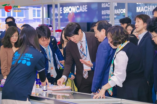 Food &amp; Hospitality Hanoi 2025 l&agrave; một cơ hội để kh&aacute;ch mua h&agrave;ng kết nối trực tiếp c&ugrave;ng nh&agrave; ph&acirc;n phối, trải nghiệm văn h&oacute;a ẩm thực quốc tế, cập nhật xu hướng. (Ảnh: Food &amp; Hospitality Hanoi 2023) &nbsp;