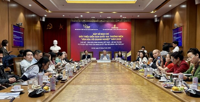 To&agrave;n cảnh cuộc họp b&aacute;o.&nbsp;&nbsp;