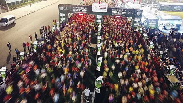 Giải marathon Quốc gia 2023 x&#225;c lập kỷ lục Việt Nam - Ảnh 1