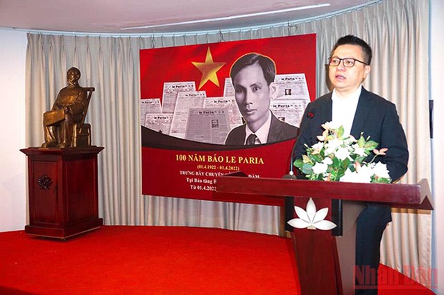 Đồng ch&iacute; L&ecirc; Quốc Minh, Ủy vi&ecirc;n Trung ương Đảng, Tổng Bi&ecirc;n tập B&aacute;o Nh&acirc;n D&acirc;n, Ph&oacute; Trưởng Ban Tuy&ecirc;n gi&aacute;o Trung ương, Chủ tịch Hội Nh&agrave; b&aacute;o Việt Nam ph&aacute;t biểu khai mạc