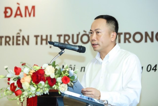 Tổng Bi&ecirc;n tập Tạp ch&iacute; Nh&agrave; đầu tư Phạm Đức Sơn &nbsp;