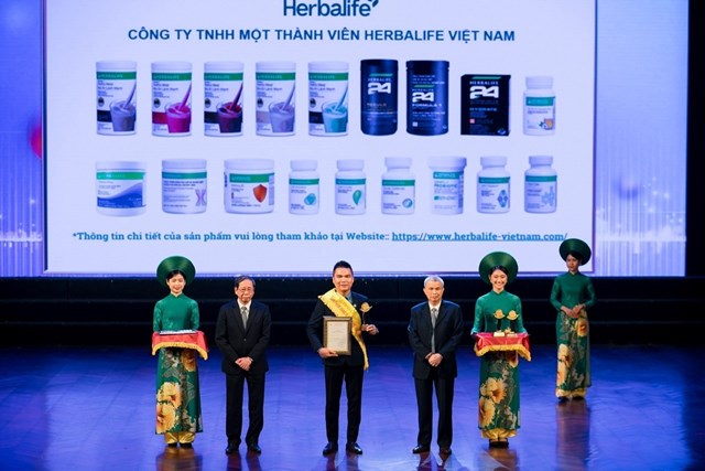 Herbalife Việt Nam đạt giải thưởng “Sản Phẩm V&#224;ng V&#236; Sức Khỏe Cộng Đồng năm 2024” - Ảnh 1