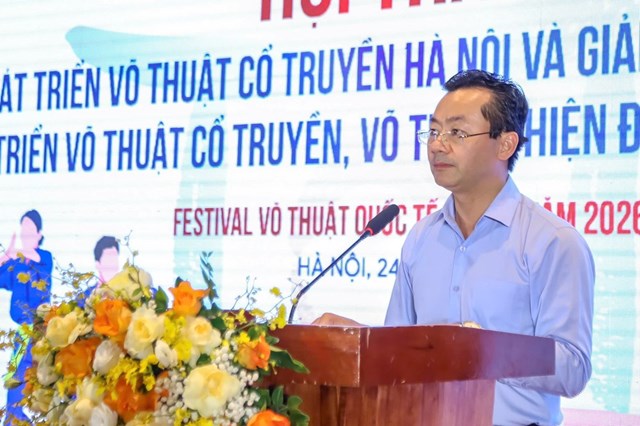 Ph&oacute; Gi&aacute;m đốc Sở Văn ho&aacute; v&agrave; Thể thao H&agrave; Nội Phạm Xu&acirc;n T&agrave;i ph&aacute;t biểu tại hội thảo &nbsp;