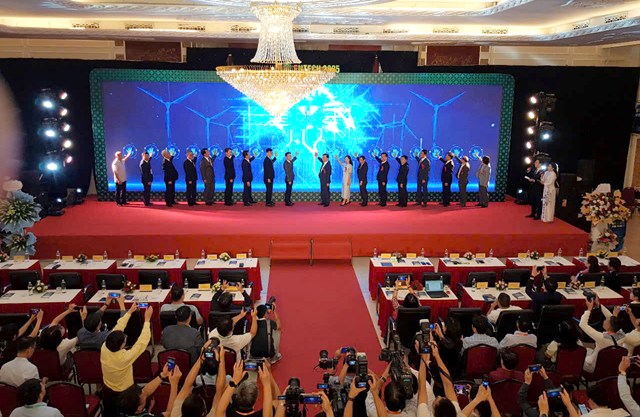 C&aacute;c đại biểu khai mạc Hội chợ ENTECH HANOI 2025 &nbsp;