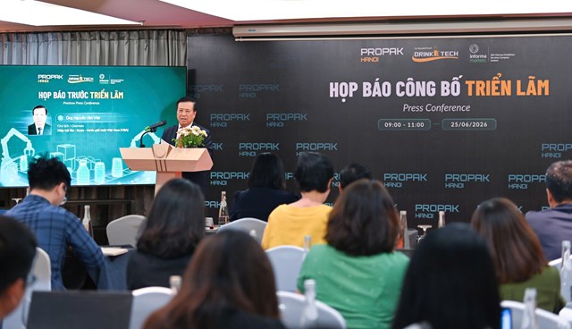 PGS.TS. Nguyễn Văn Việt &ndash; Chủ tịch Hiệp hội Bia - Rượu - Nước giải kh&aacute;t Việt Nam (VBA) chia sẻ tại họp b&aacute;o.