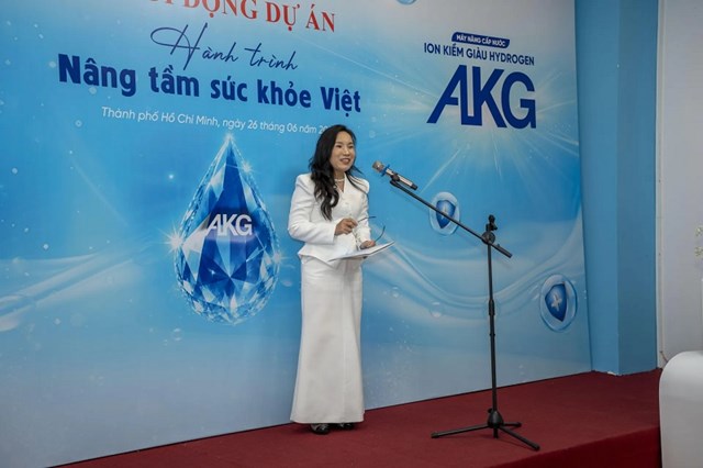 B&agrave; Nguyễn Thị Kim Thoa - Chủ tịch Hội đồng quản trị ki&ecirc;m Tổng Gi&aacute;m đốc An Khang Group ph&aacute;t biểu khai mạc sự kiện&nbsp;