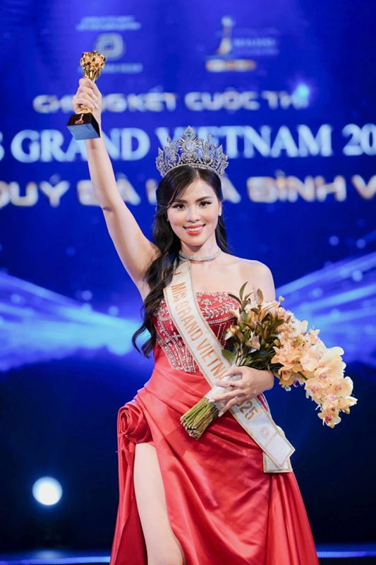 T&acirc;n hoa hậu Nguyễn Thị Thưa &nbsp;