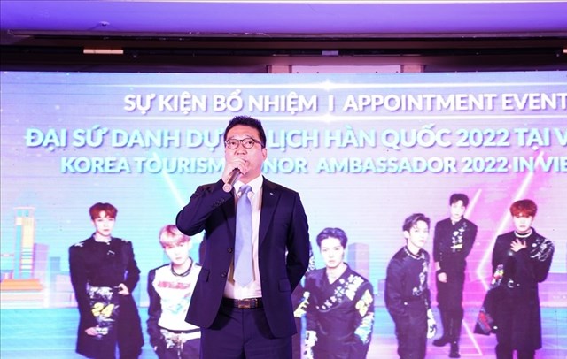 &Ocirc;ng Lee Jae Hoon, Trưởng đại diện Tổng cục Du lịch H&agrave;n Quốc tại Việt Nam ph&aacute;t biểu tại buổi lễ&nbsp;