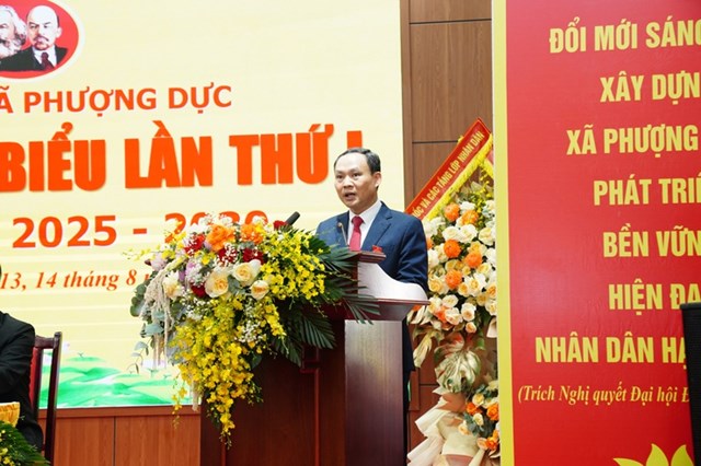 B&iacute; thư Đảng ủy, Chủ tịch HĐND x&atilde; Phượng Dực L&ecirc; Văn B&iacute;nh ph&aacute;t biểu tại Đại hội &nbsp;