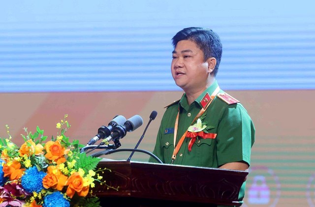 Thiếu tướng Dương Đức Hải, Cục trưởng Cục Cảnh s&aacute;t PCCC v&agrave; CNCH ph&aacute;t biểu tại lễ khai mạc.&nbsp; &nbsp;