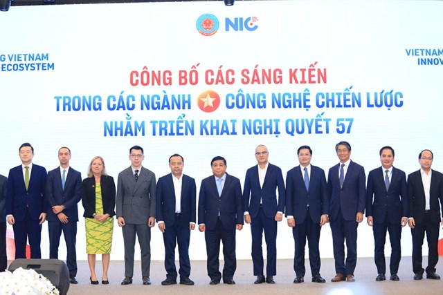 C&aacute;c đại biểu tại diễn đ&agrave;n &nbsp;