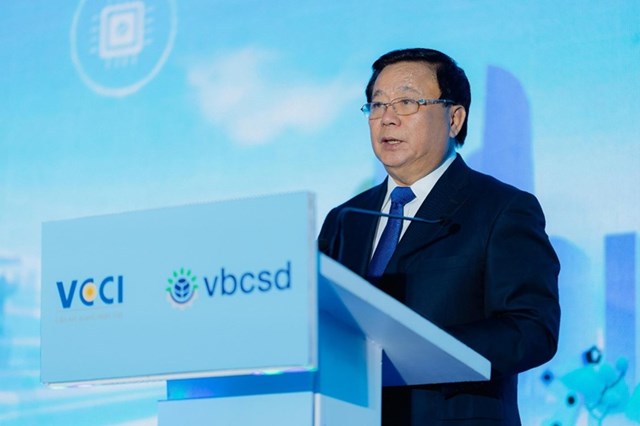 GS.TS Nguyễn Xu&acirc;n Thắng, Ủy vi&ecirc;n Bộ Ch&iacute;nh trị Kh&oacute;a XIII, Chủ tịch Hội đồng L&yacute; luận Trung ương chia sẻ tại diễn đ&agrave;n (Ảnh: BTC)