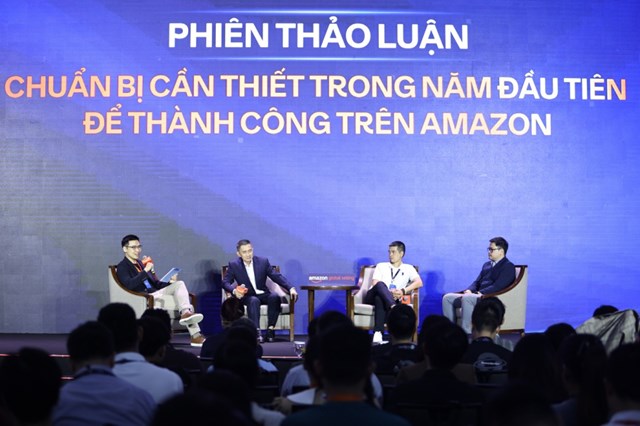 Phiên thảo luận "Chuẩn bị cần thiết trong năm đầu tiên để thành công trên Amazon" 