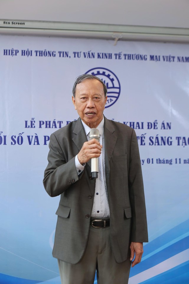 &Ocirc;ng Lương Văn Tự - Chủ tịch Hiệp hội Th&ocirc;ng tin Tư vấn Kinh tế Thương mại Việt Nam ph&aacute;t biểu tại lễ ph&aacute;t động &nbsp;