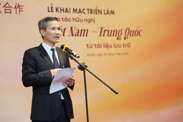 Thứ trưởng Bộ Nội vụ Việt Nam Cao Huy ph&aacute;t biểu tại Lễ khai mạc Triển l&atilde;m