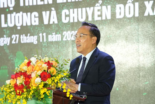 Thứ trưởng Bộ C&ocirc;ng thương Nguyễn Ho&agrave;ng Long ph&aacute;t biểu