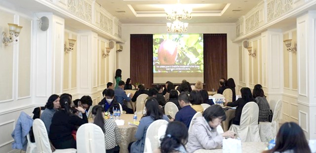 Quang cảnh buổi giới thiệu Chương tr&igrave;nh &ldquo;Delicious Fruits - Tr&aacute;i c&acirc;y tươi ngon v&agrave; an to&agrave;n từ ch&acirc;u &Acirc;u&rdquo; &nbsp;