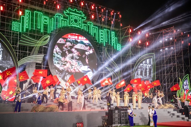 Festival &ldquo;Sản phẩm N&ocirc;ng nghiệp v&agrave; L&agrave;ng nghề H&agrave; Nội 2024&rdquo; khai mạc với chương tr&igrave;nh nghệ thuật đặc sắc &nbsp;