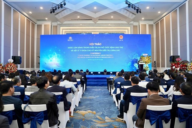 Hội thảo khoa học &ldquo;Dược l&acirc;m s&agrave;ng trong điều trị đa m&ocirc; thức bệnh ung thư v&agrave; Vật l&yacute; y khoa cho kỷ nguy&ecirc;n điều trị ch&iacute;nh x&aacute;c&rdquo; &nbsp;