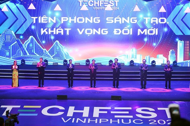 C&aacute;c đại biểu khai mạc Techfesh Vĩnh Ph&uacute;c 2024 &nbsp;