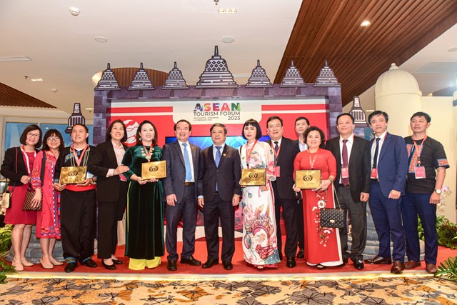 Sen T&#224;i Thu nhận giải thưởng Du lịch ASEAN 2023 hạng mục “Dịch vụ Spa ASEAN lần thứ 2” - Ảnh 2