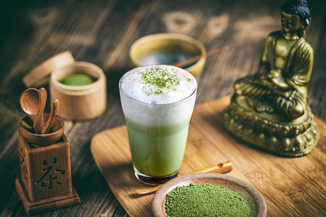 Uống tr&#224; matcha để tăng cường sức khỏe v&#224; cải thiện nhan sắc - Ảnh 2