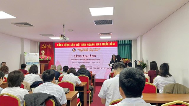 Khai giảng bộ môn “Dưỡng sinh trong Đông y”: Lan tỏa triết lý chăm sóc sức khỏe thuận tự nhiên - Ảnh 1