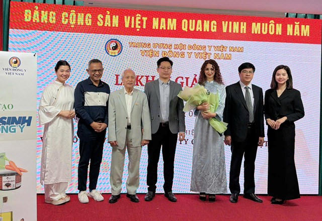 Khai giảng bộ môn “Dưỡng sinh trong Đông y”: Lan tỏa triết lý chăm sóc sức khỏe thuận tự nhiên - Ảnh 2