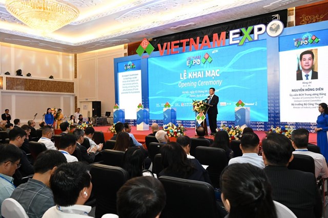 Bộ trưởng Bộ C&ocirc;ng Thương Nguyễn Hồng Di&ecirc;n ph&aacute;t biểu khai mạc Vietnam Expo 2024