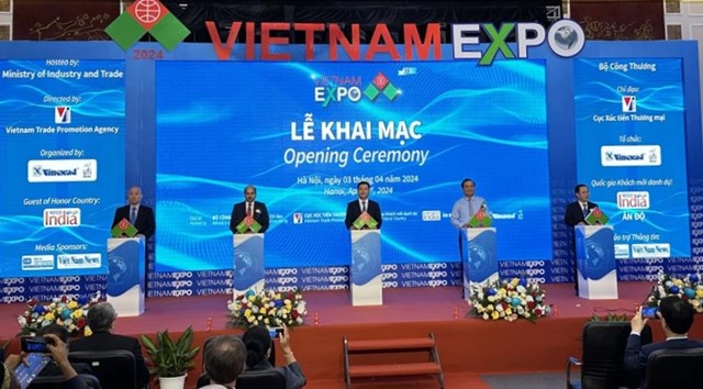C&aacute;c đại biểu tại Lễ khai mạc hội chợ thương mại quốc tế Vietnam Expo 2024