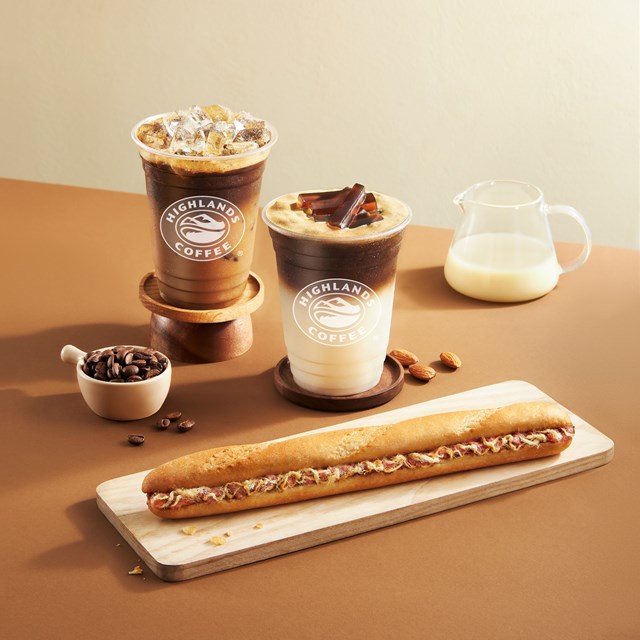 Highlands kéo khách bằng giá sốc, Phê La và The Coffee House chọn đường “đắt”hơn - Ảnh 1