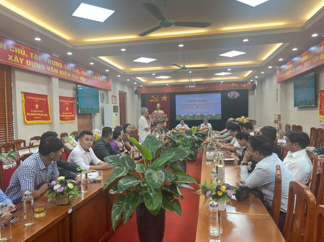 Hội nghị&nbsp;đ&atilde; thu h&uacute;t rất nhiều doanh nghiệp ở cả 2 tỉnh tham dự