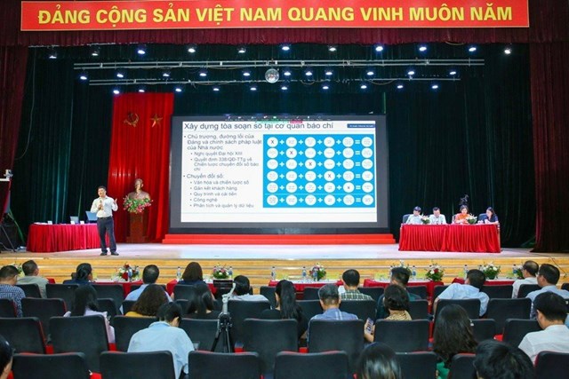 Quang cảnh hội nghị &nbsp;