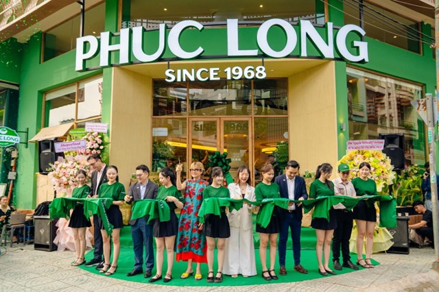 Ph&#250;c Long kho&#225;c “chiếc &#225;o mới”: H&#224;nh tr&#236;nh đưa tr&#224; Việt h&#242;a nhịp hiện đại - Ảnh 2