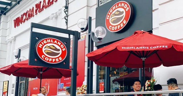 Highlands Coffee dẫn đầu thảo luận trực tuyến, cuộc đua chuỗi c&#224; ph&#234; ng&#224;y c&#224;ng khốc liệt - Ảnh 2