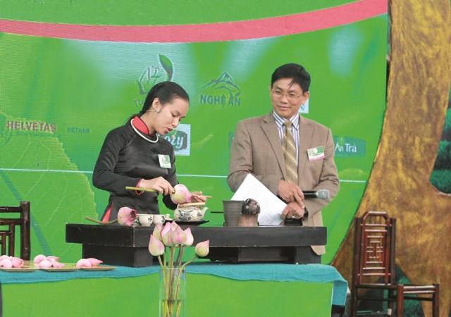 &Ocirc;ng Ho&agrave;ng Vĩnh Long &ndash; Chủ tịch Hiệp hội Ch&egrave; Việt Nam tham gia chấm thi