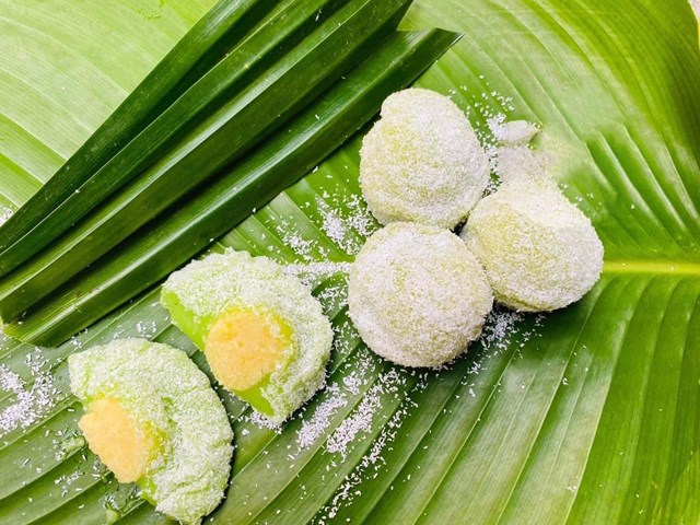 Cốm l&#234;n ng&#244;i: Từ qu&#224; thu H&#224; Nội đến cơn sốt F&amp;B hiện đại - Ảnh 1