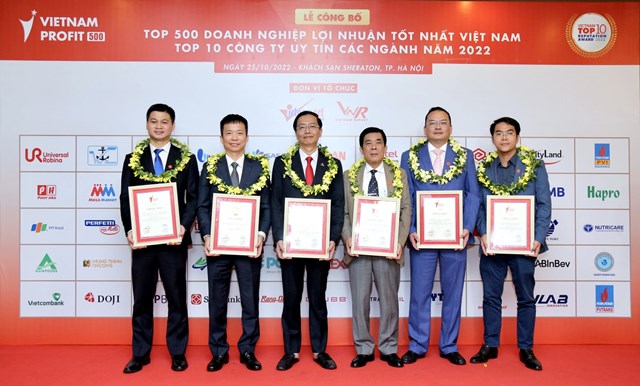 C&aacute;c doanh nghiệp Dầu kh&iacute; t&ocirc;n vinh thương hiệu của ng&agrave;nh tại Lễ trao giải Profit500 Việt Nam năm 2022