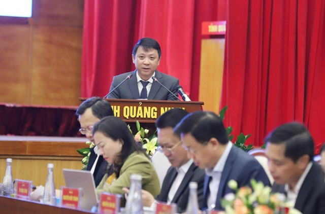 PGS, TS&nbsp;Nguyễn Ngọc H&agrave;, Ph&oacute; Tổng Bi&ecirc;n tập Tạp ch&iacute; Cộng sản&nbsp;ph&aacute;t biểu đề dẫn hội thảo&nbsp;