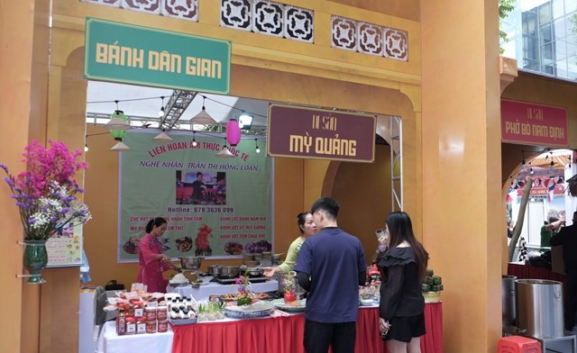 Li&#234;n hoan Ẩm thực Quốc tế 2025: H&#224;nh tr&#236;nh vị gi&#225;c khắp năm ch&#226;u giữa l&#242;ng H&#224; Nội - Ảnh 1