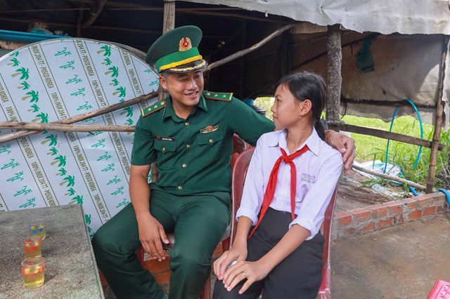 Đồn Bi&#234;n ph&#242;ng Trường Long H&#242;a l&#224;m tốt nhiệm vụ bảo vệ chủ quyền an ninh bi&#234;n giới biển - Ảnh 1