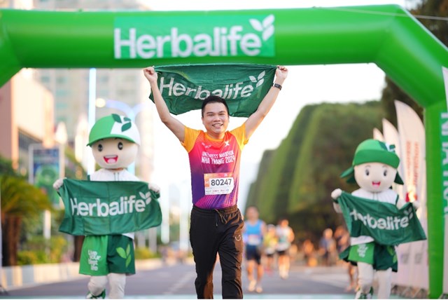 Lần thứ ba li&#234;n tiếp Herbalife Việt Nam đồng h&#224;nh c&#249;ng giải VnExpress Marathon Nha Trang - Ảnh 5