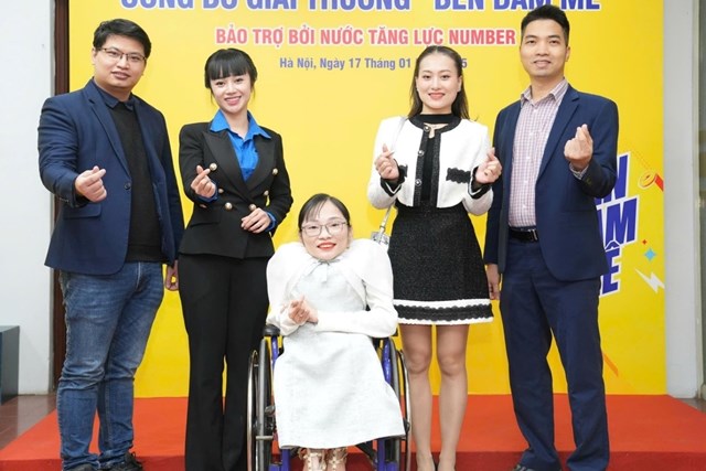 Thế hệ trẻ Việt Nam mang trong m&igrave;nh kh&aacute;t vọng m&atilde;nh liệt về tinh thần khởi nghiệp v&agrave; cống hiến