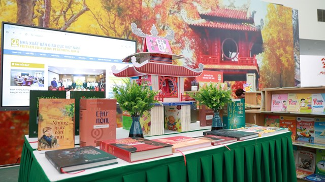 NHÀ XUẤT BẢN GIÁO DỤC VIỆT NAM THAM GIA HỘI CHỢ MÙA THU 2025 - Ảnh 1